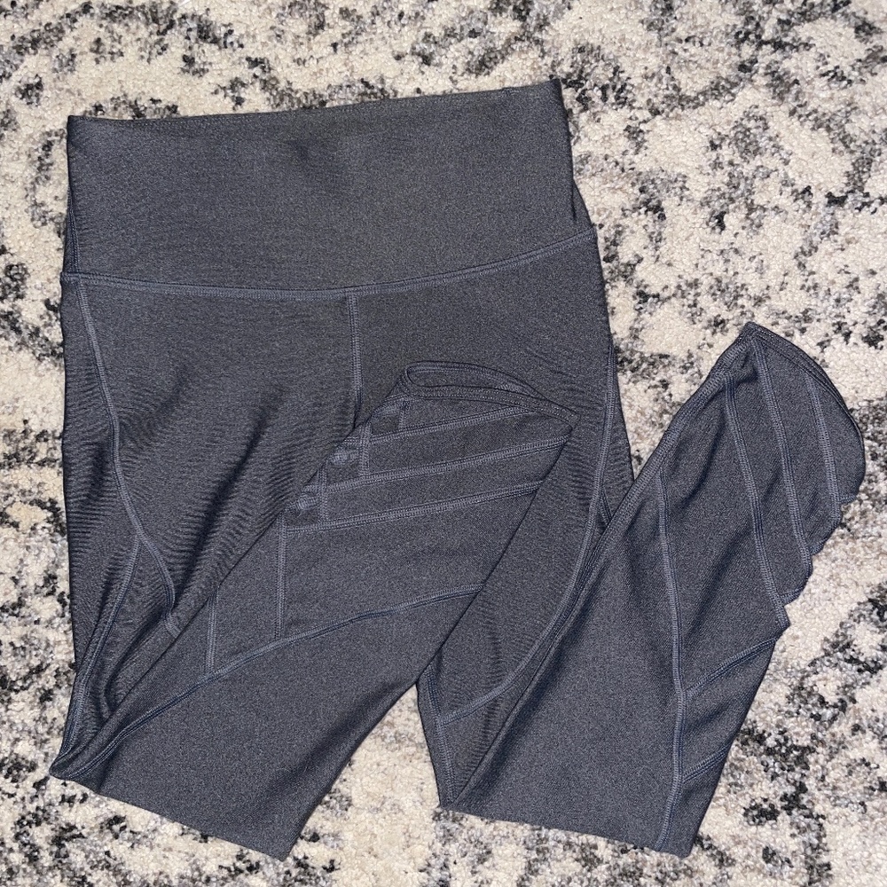 Heat compression Under Armour capris